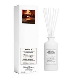 Replica by the fireplace diffuser COZY WINTER REED DIFFUSER ❤️